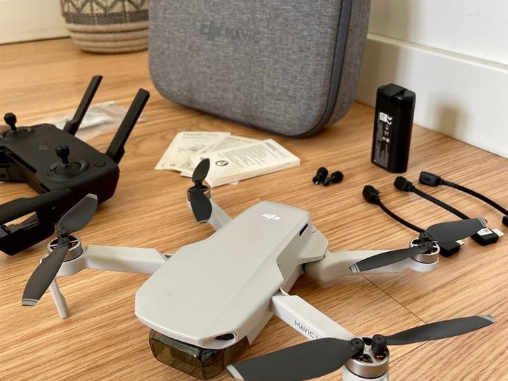 Equipos DJI — drones, gimbals y cámaras